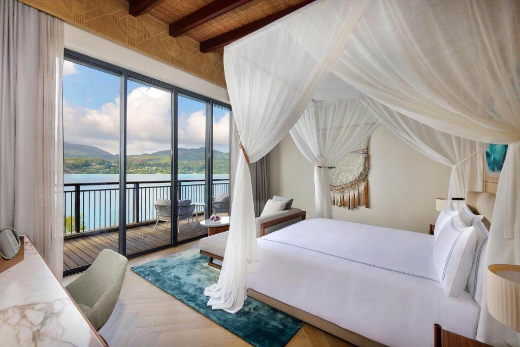 Praslin Luxury Pool Villa in Mahé